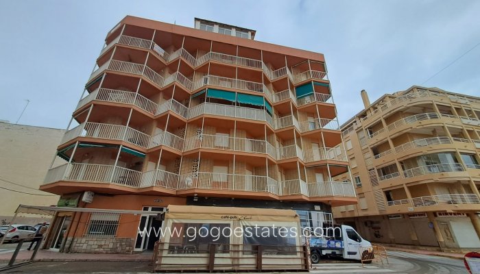 Apartamento / Piso - Venta - Torrevieja - La Mata