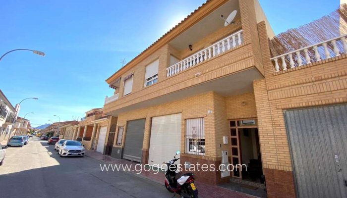 Townhouse - Resale - Catral - San Isidro